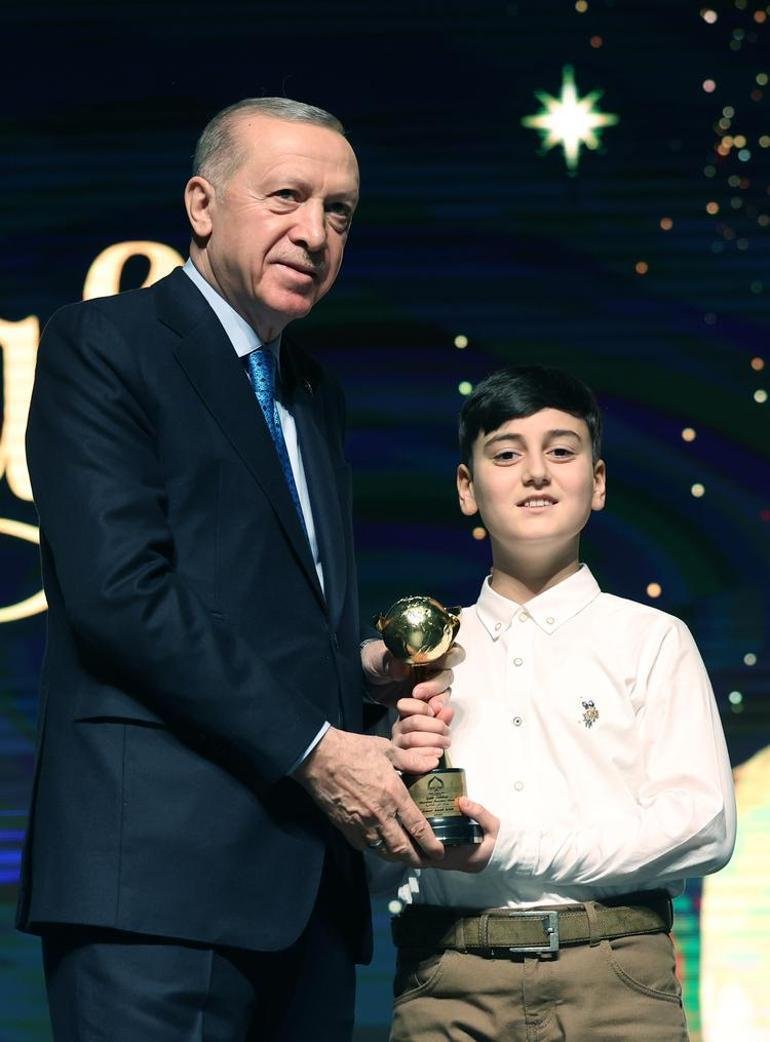 TDV International Goodness Awards Presiden Erdogan menghadiri upacara tersebut.