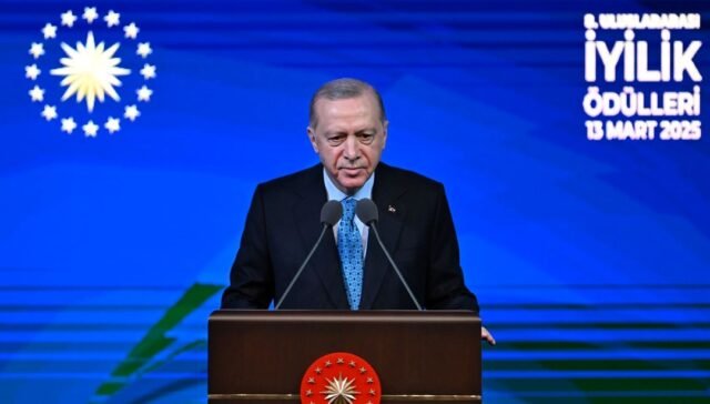 Presiden Erdogan: Kami akan selalu mendorong kebaikan - Berita Türkiye Menit Terakhir
